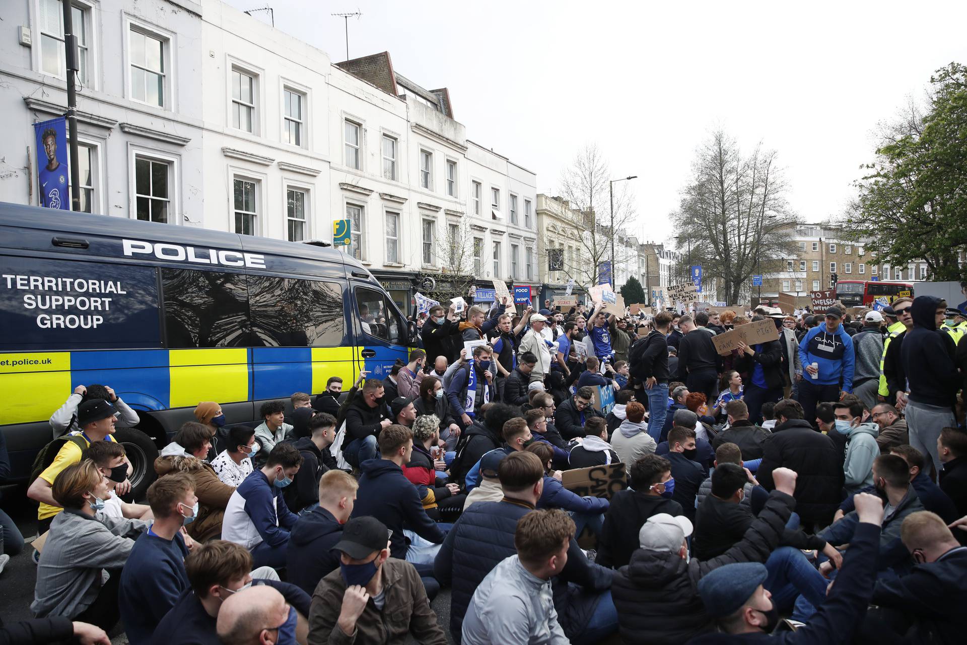 Premier League - Chelsea v Brighton & Hove Albion