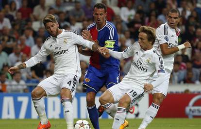 Ancelotti: Modrić je u Realu temeljni igrač, nezamjenjiv je