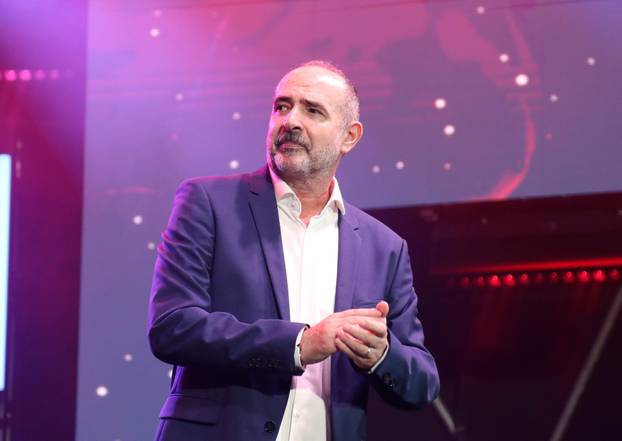 Vodice: Brojni izvođači nastupili na prvoj večeri CMC festivala