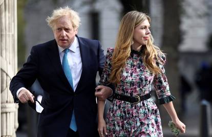 Boris Johnson oženio se tajno, goste su pozvali u zadnji tren