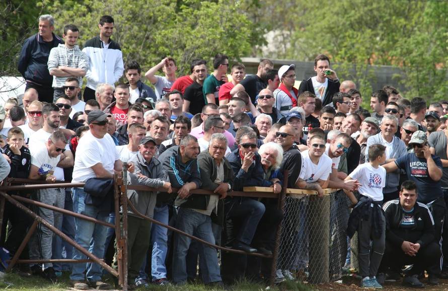 'Ne damo Peronji da viđa krave prije borbe. On bi se zaljubio!'