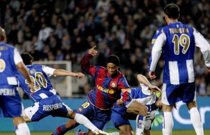 Scolari: Ronaldinho bi trebao otići iz Barcelone