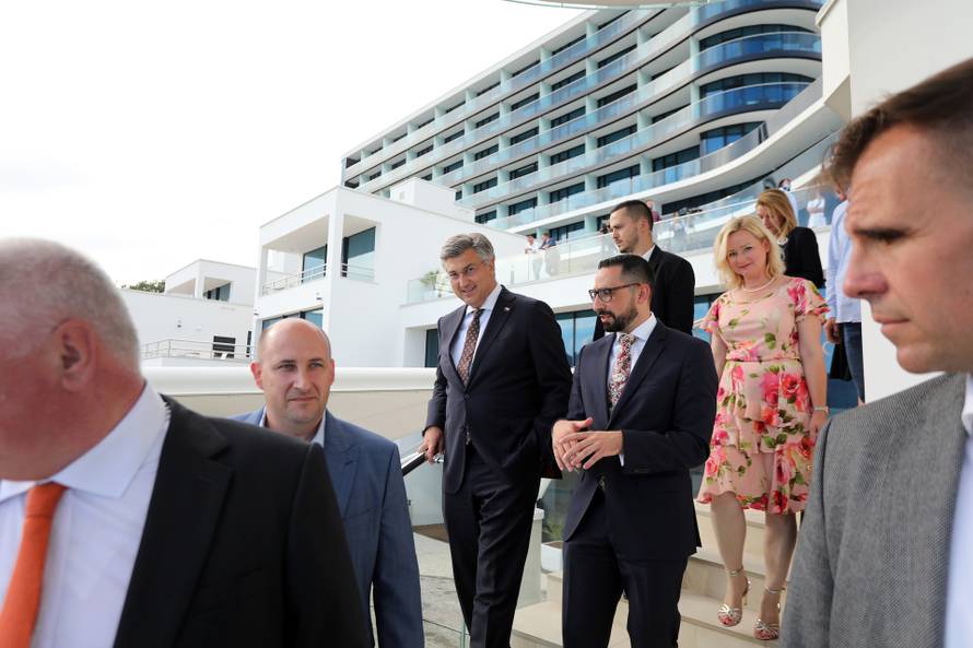 FOTO Otvorili Hilton Costabella resort u Rijeci.  Plenković: Grad je trebao ovakav hotel