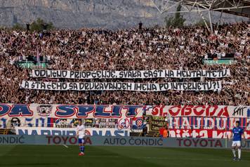 Split: Navija&ccaron;i na tribinama prate utakmicu Hajduk - Dinamo 