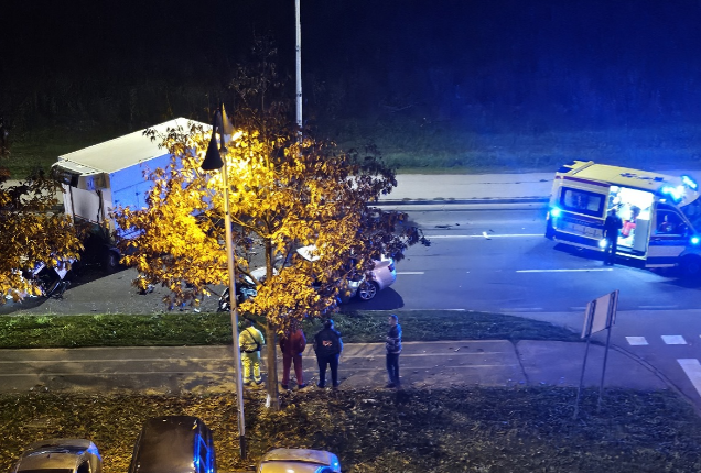 VIDEO Strašna nesreća  u Sesvetama: 'Kabina kamiona je bila prevrnuta, a auto smrskan'