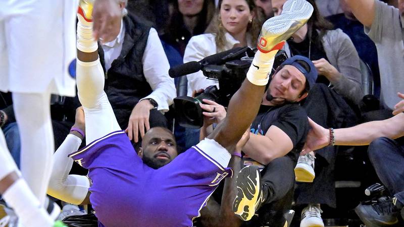 LeBronov novi rekord. Najstariji je igrač NBA-a s triple doubleom