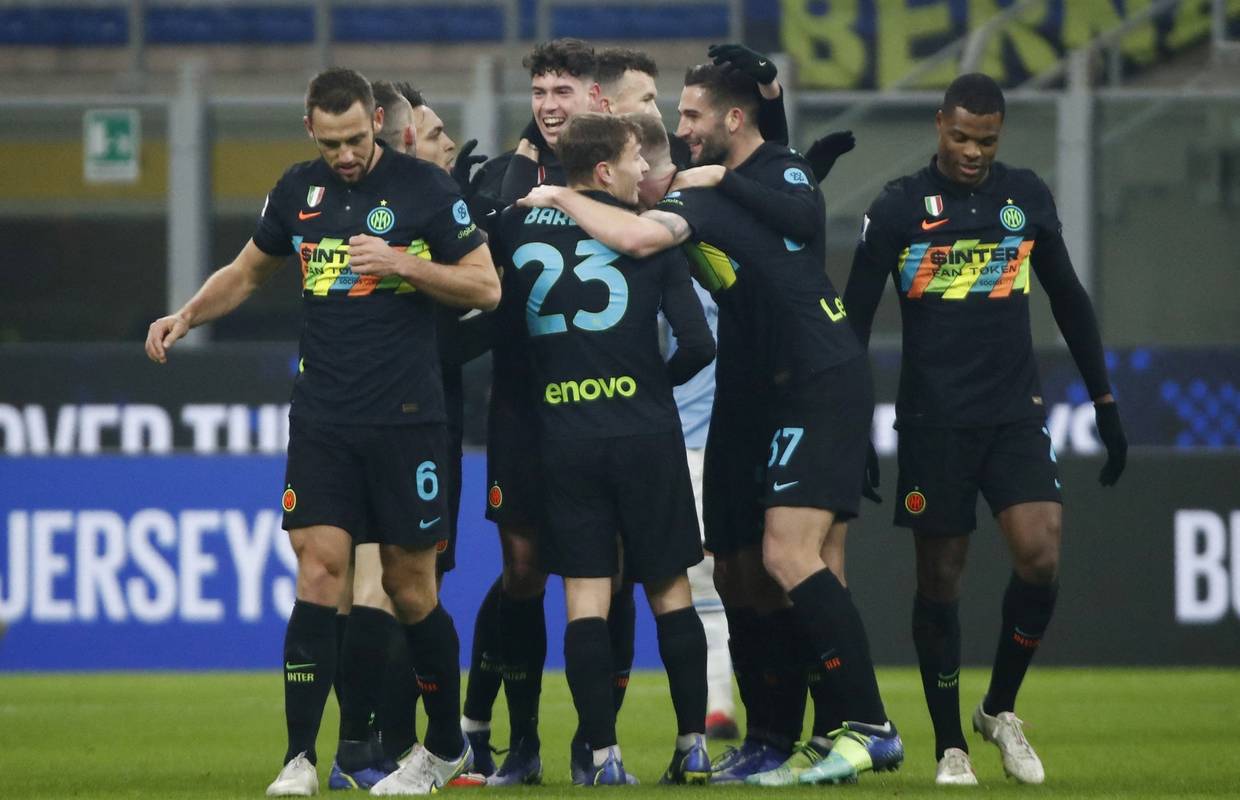 Inter slavio u derbiju Hrvata i ponovno došao na vrh Serie A