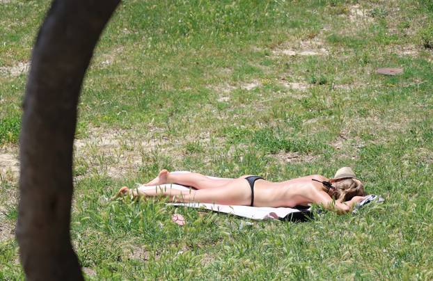 Splitske plaže pune su kupača 