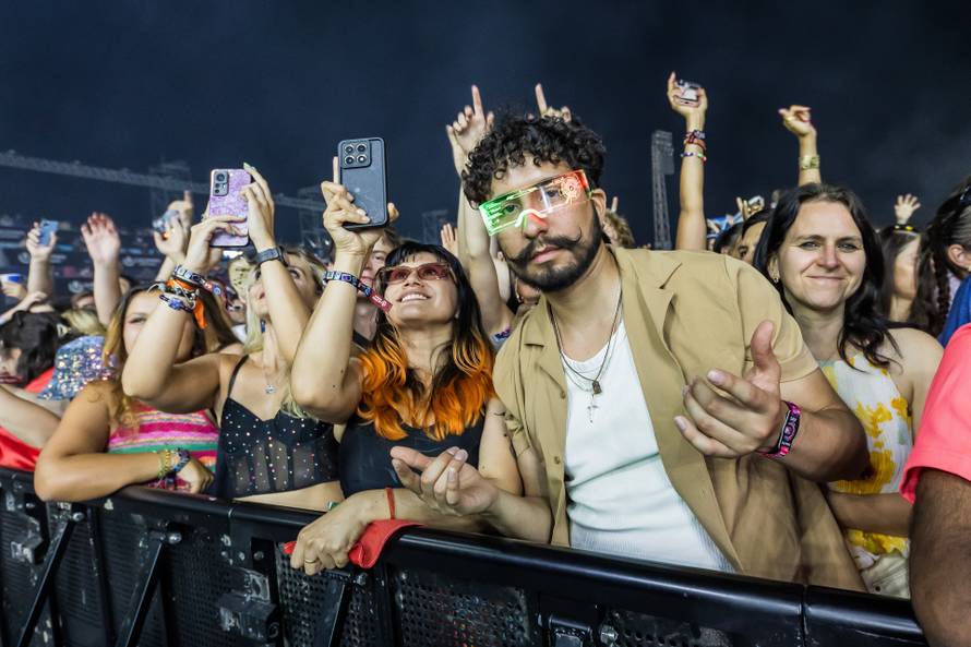 Split - DJ Vini Vici.
