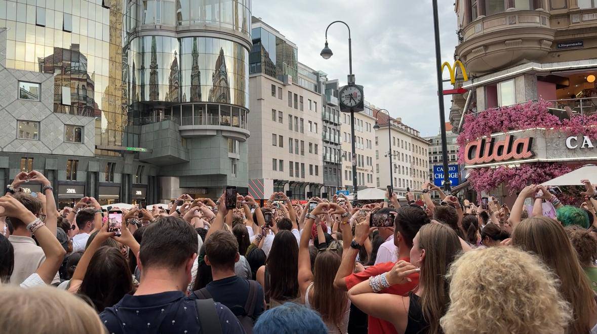 Beč postao centar tužnih fanova Taylor Swift: 'Uzela sam tabletu za smirenje zbog otkazivanja...'