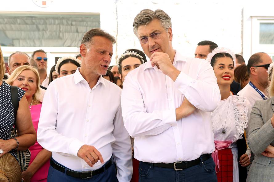 Sinj: Premijer Andrej Plenković s ministrima na 309. Sinjskoj alci