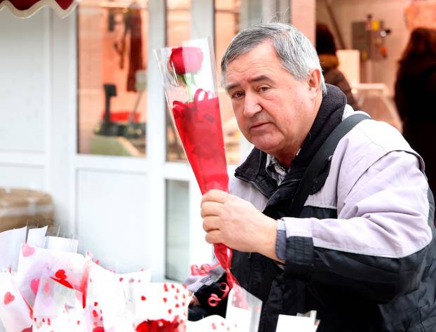 Šibenik: Prodaja cvije?a za Valentinovo