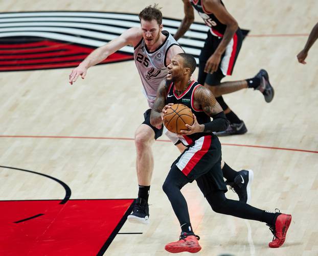 NBA: San Antonio Spurs at Portland Trail Blazers