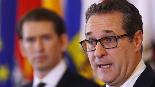 Austria's Chancellor Kurz and Vice Chancellor Strache address a news conference after a cabinet meeting in Vienna