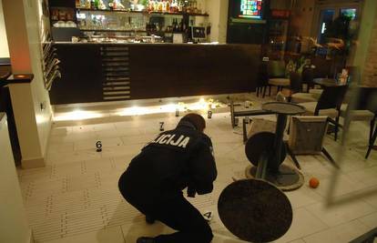 Zagreb: Pijan razbijao po kafiću i udario konobara