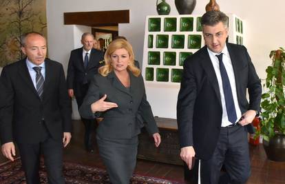 Grabar Kitarović i Plenković imali sjednicu Vijeća za obranu