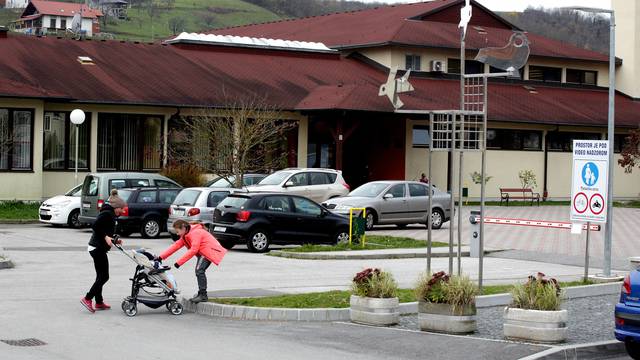 Škola  će za svaki dan štrajka Klaićevoj donirati po dnevnicu