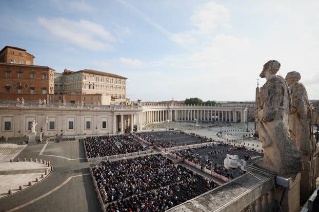 Pope Francis' body is transferred to St. Peter's Basilica