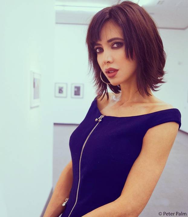 FOTO Umjetnica šetala Korzom potpuno gola i šokirala građane