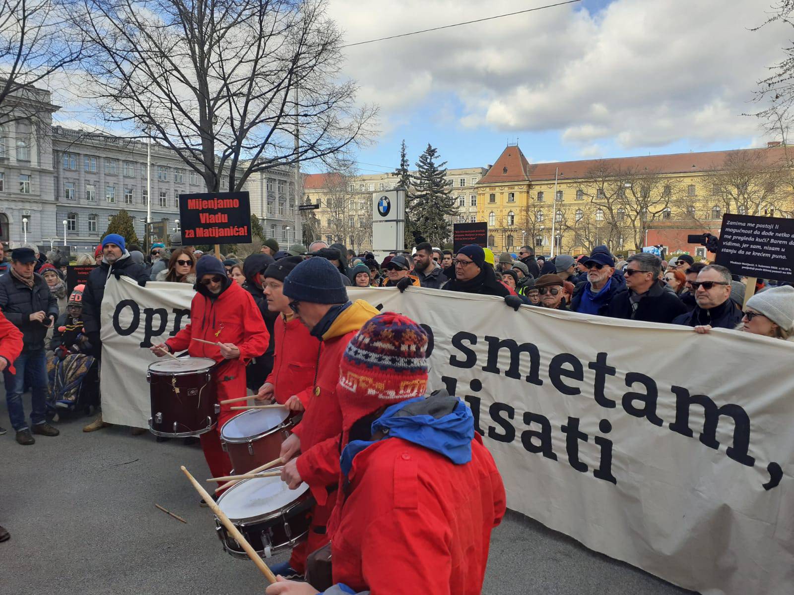 Prosvjednici puštali razgovore Matijanića i bolnice: 'Što me vi sad zovete? Mokrite u posudu!'