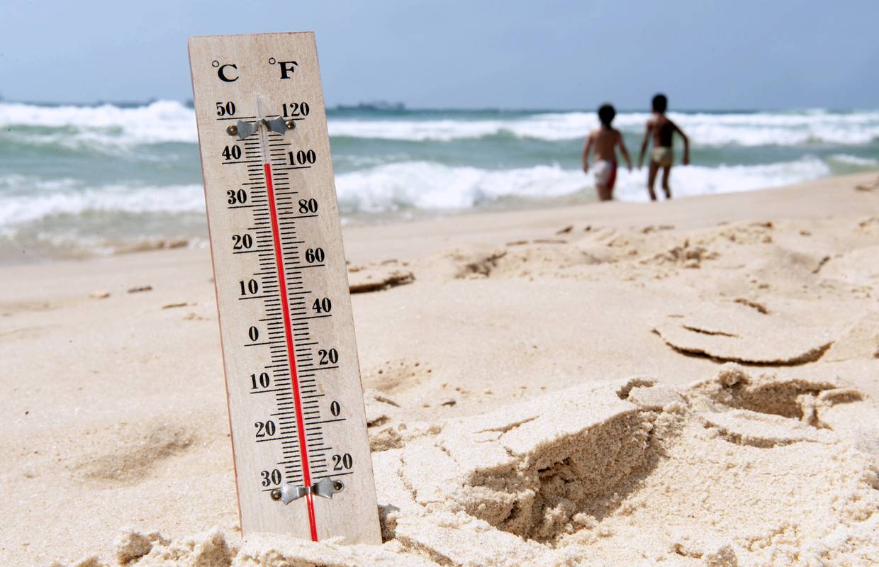 Ovo su znaci da ste previše na suncu - maknite se što prije