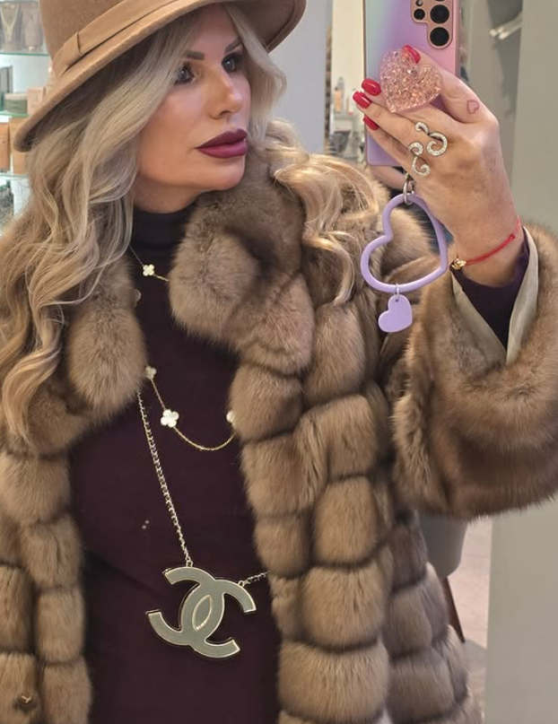 Gazdina kći ističe bujne usne, a ovako se mijenjala kroz godine