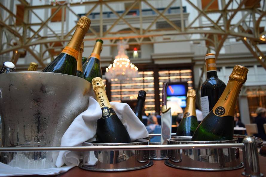 Trumpov novi hotel: Koktel od školjaka i soba za 82.000 kuna