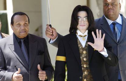 Otac je Michaela Jacksona dao kemijski kastrirati zbog glasa