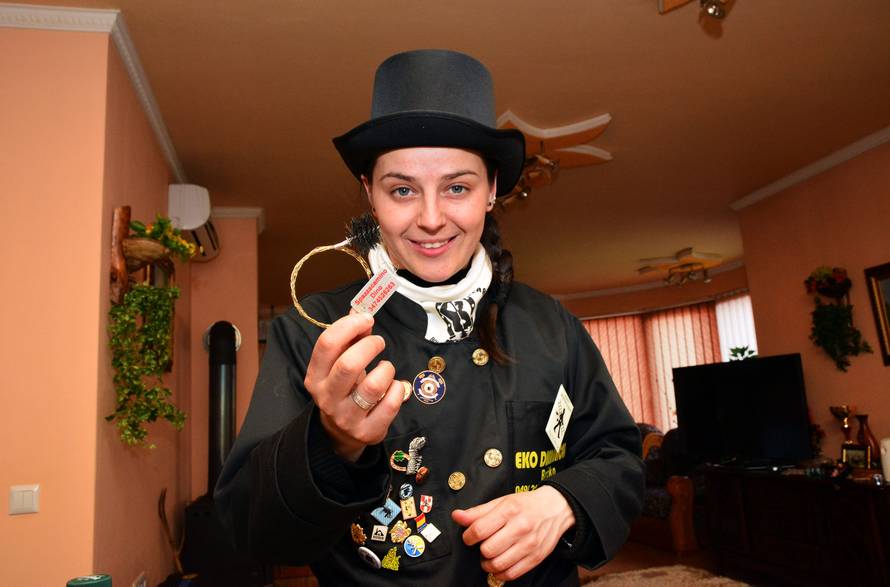 Djevojka s čarobnom četkom: U dimnjaku pronašla  tri kg zlata