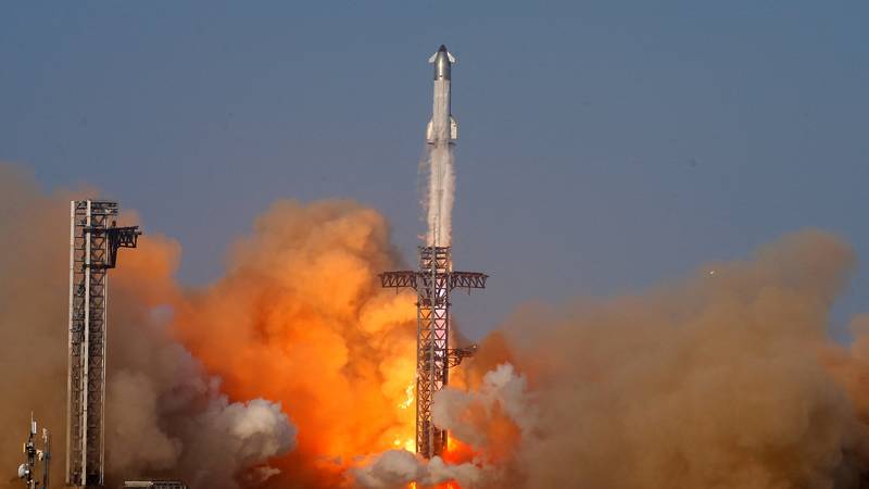 2025 05 28t025255z 1102650185 rc2iqeaayeb8 rtrmadp 3 spacex starship musk