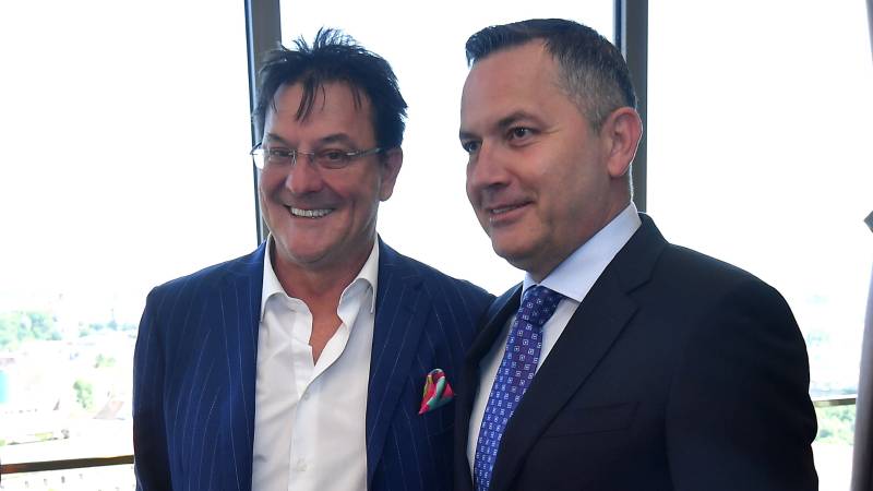 Procurile fotografije raskošne svadbe: Kustiću je kum Damir Mišković, pjevala klapa Intrade