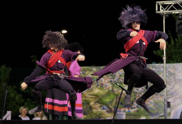 Podstrana: Međunarodni festival folklora