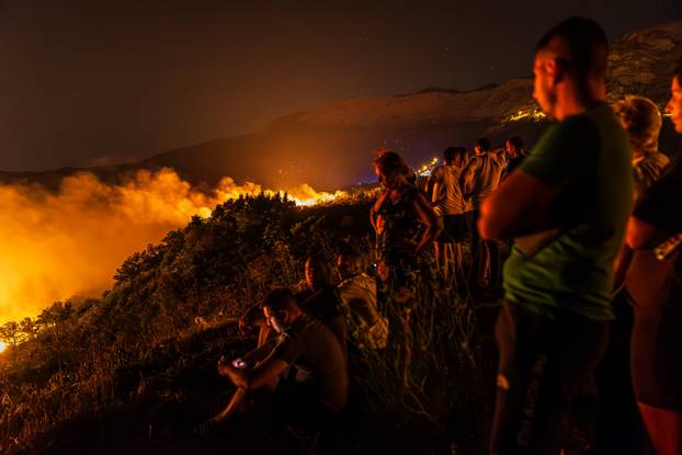 Sitno Gornje: Požar se ponovno reaktivirao u večernjim satima