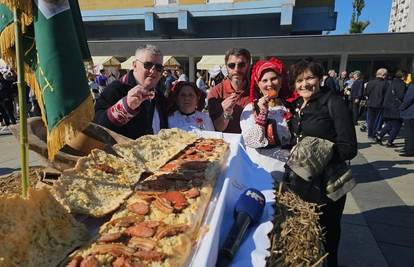 Dođite na Pogača fest u Slavonskom Brodu! Slažu 20 metara dugu šokačku poslasticu