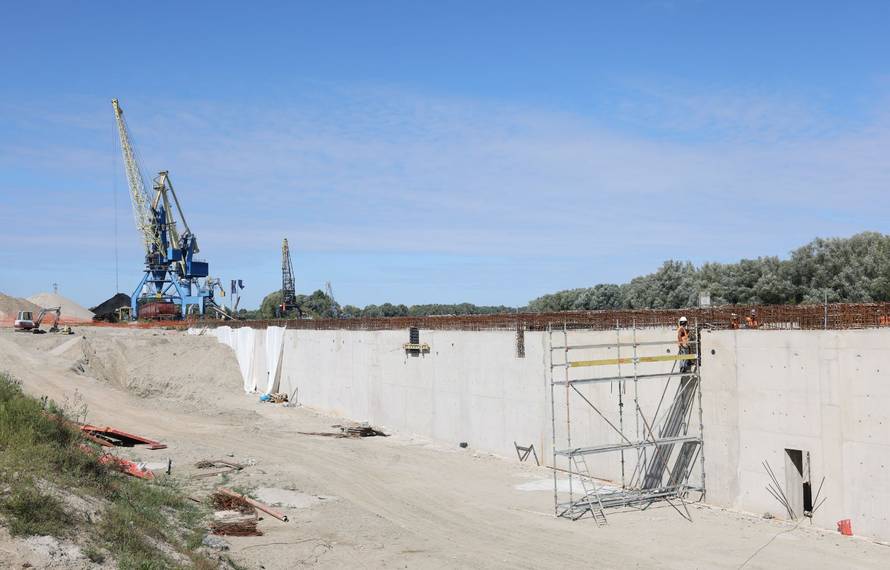 FOTO Projekt od 34 milijuna dolazi do kraja: Evo kako će izgledati uređena osječka Luka