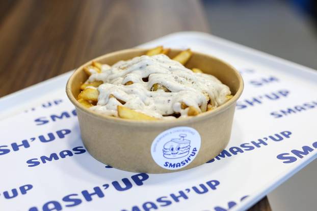 Zagreb: Burger bar Smash Up na Borongaju