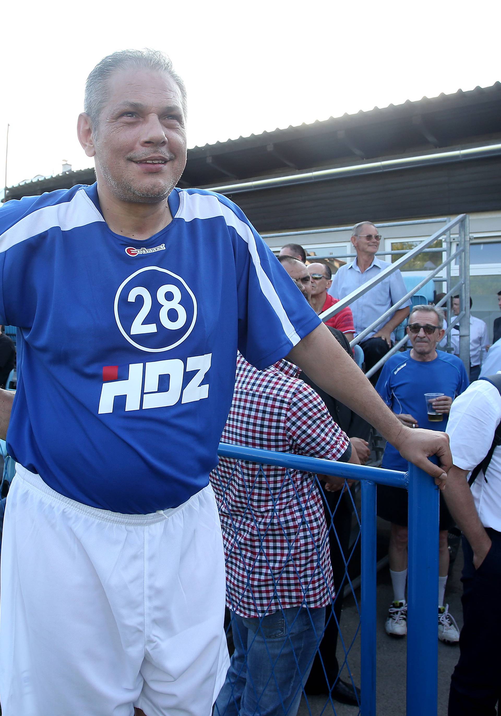 Proslavili obljetnicu pa zaigrali nogomet: HDZ-ovci na 'terenu'