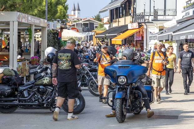 Medulin: Prvi dan H.O.G. Rallyja, susreta zaljubljenika u Harley Davidson iz svih zemalja