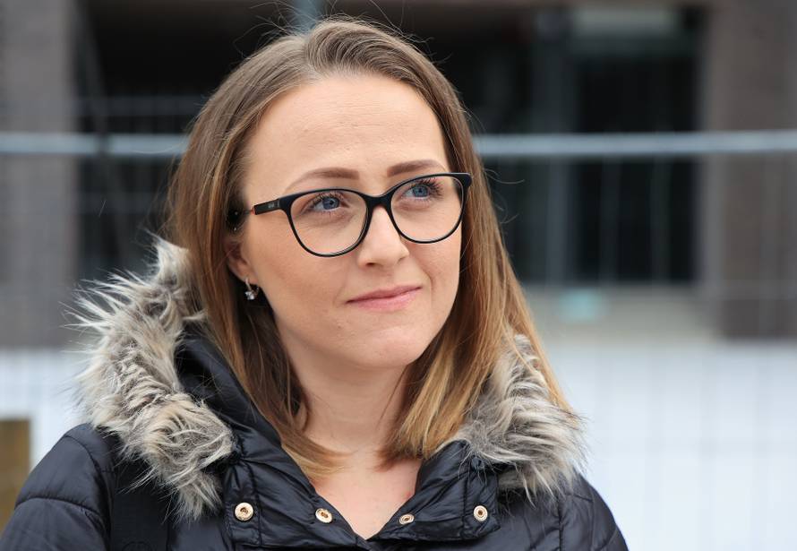 Zagreb: Prosvjed roditelja čija će djeca ići u novosagrađenu osnovnu školu Jakuševec