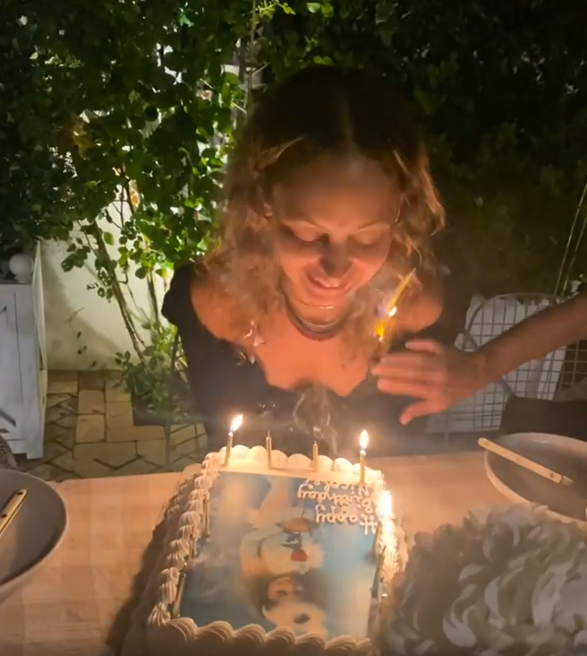 VIDEO Nicole Richie na proslavi rođendana zapalila svoju kosu