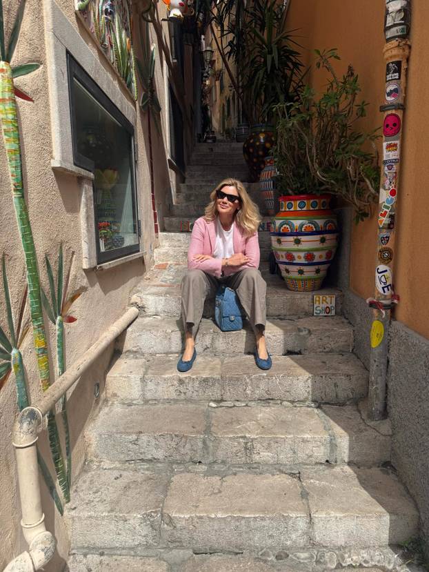 FOTO Bivša Mamićeva supruga pokazala tko joj je ukrao srce