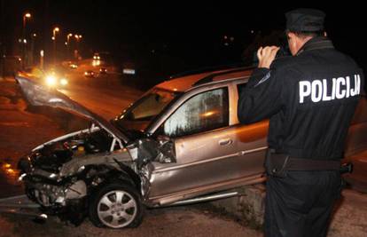 Pijani vozač se zabio u Polo, troje ljudi ozlijeđeno u nesreći