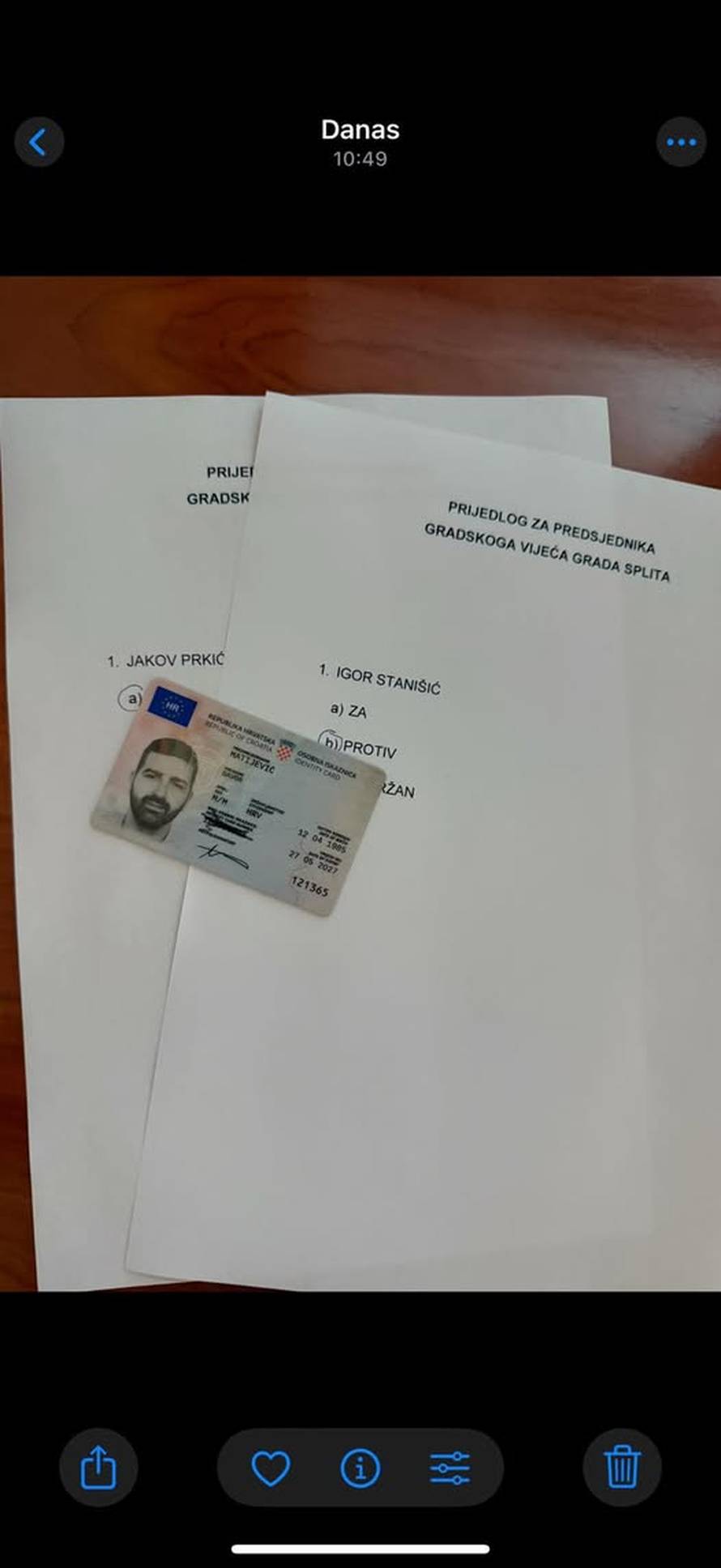 Ivošević: 'Listić Katarine Prnjak nije autentičan'. Prnjak tvrdi: 'Neću se njemu objašnjavati!'