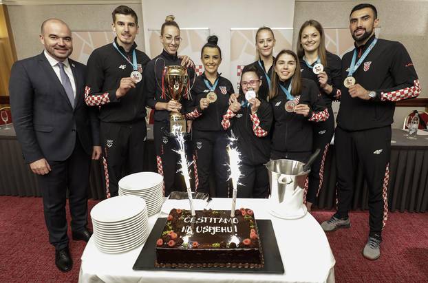 Zagreb: Konferencija za medije hrvatske karate reprezentacije koja je na Europskom prvenstvu osvojila tri zlata, srebro i broncu