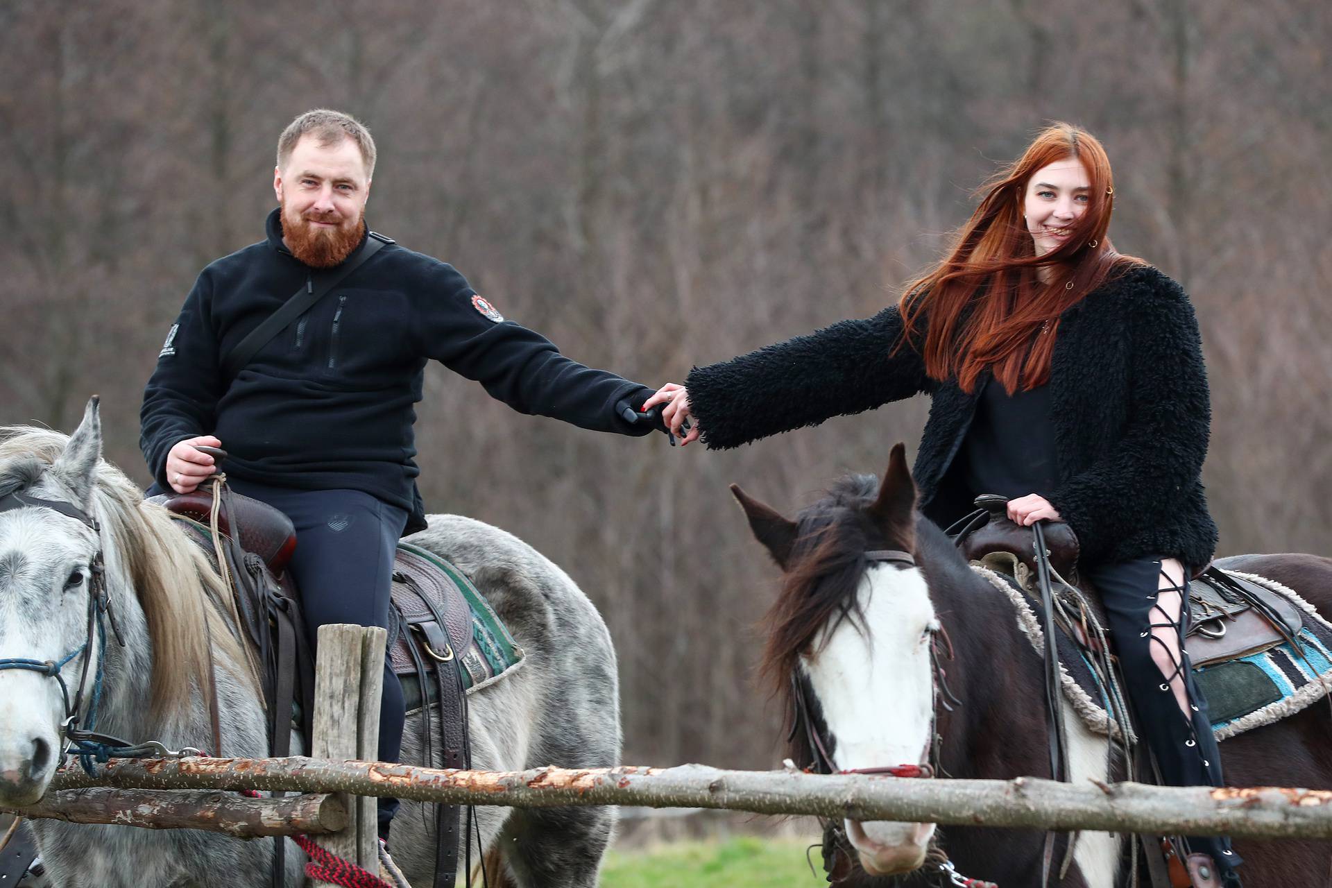 Lavov: Ukrajinski ratni vojni invalidi rehabilitiraju se uz jahanje konja