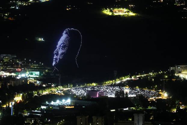 Sarajevo: Dronovi na nebu iznad Koševa formirali lik Halida Bešlića