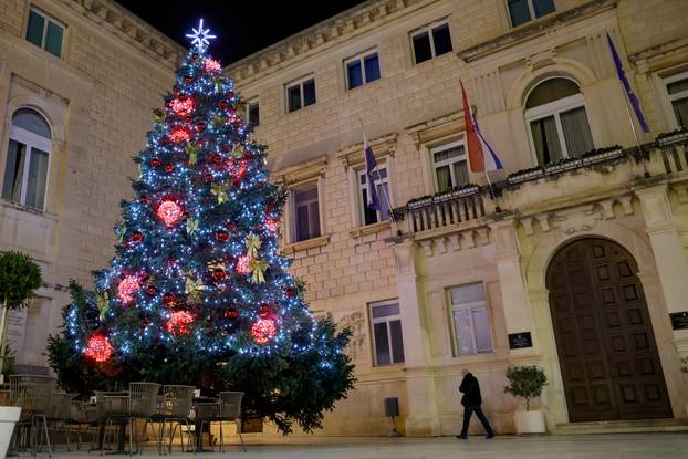 Zadar: Blagdanski ugođaj na gradskim ulicama
