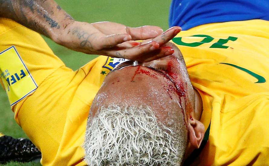 Football Soccer - Brazil v Bolivia - World Cup 2018 Qualifier 