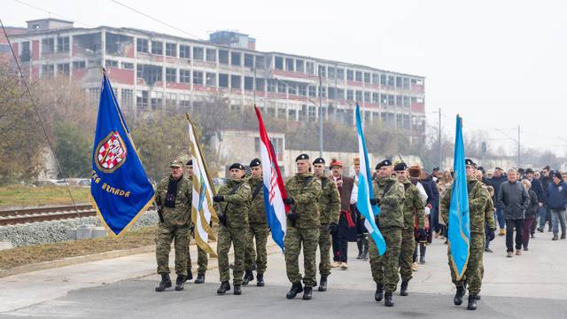 Dio branitelja predao se tek 20. studenog: 'Mnogi su nestali dok su nas vodili borovskom cestom'