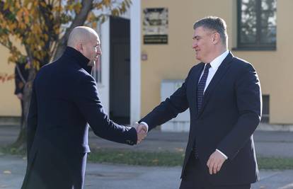 Ovako je izgledao prvi službeni susret Milanovića i Anušića, nadaju se dobroj suradnji
